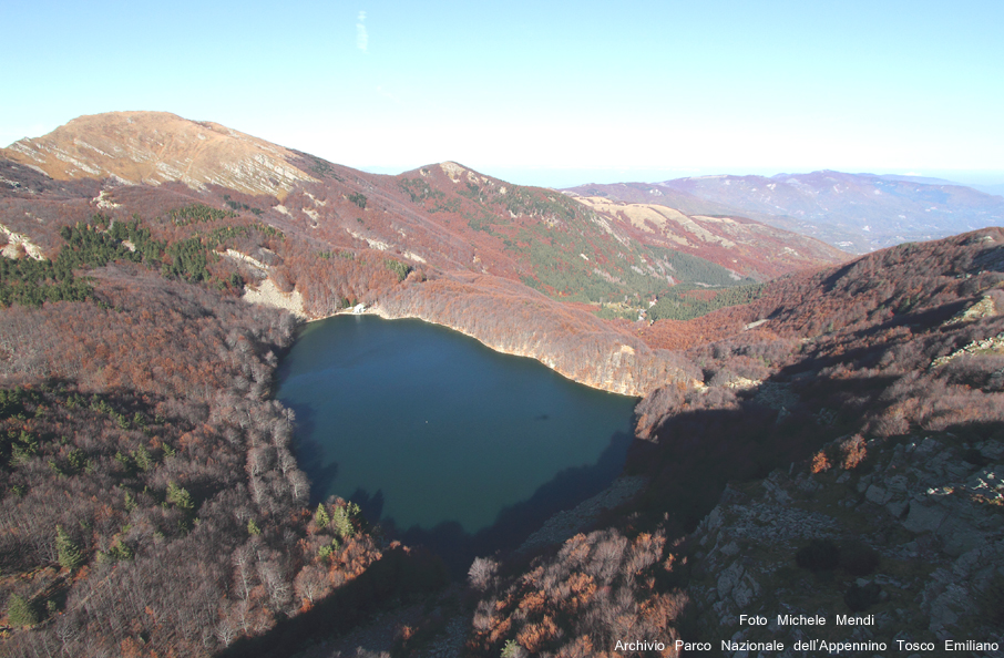 Lago Santo Parmense visto dal cielo