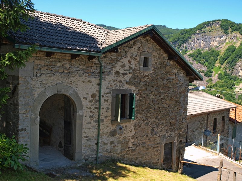 Casarola. Casa Bertolucci