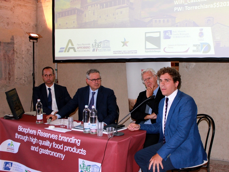 Workshop MaB UNESCO: Interventi presidente del Parco Nazionale Fausto Giovanelli, del presidente dei Parchi del Ducato Agostino Maggiali, dell'Assessore al Turismo del Comune della Spezia Luca Erba