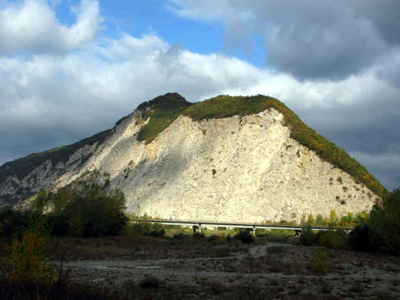 Monte rosso e ponte del pianello